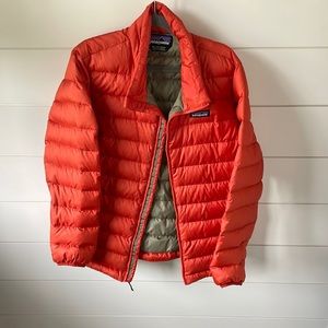Patagonia M Down Sweater - needs zipper repair